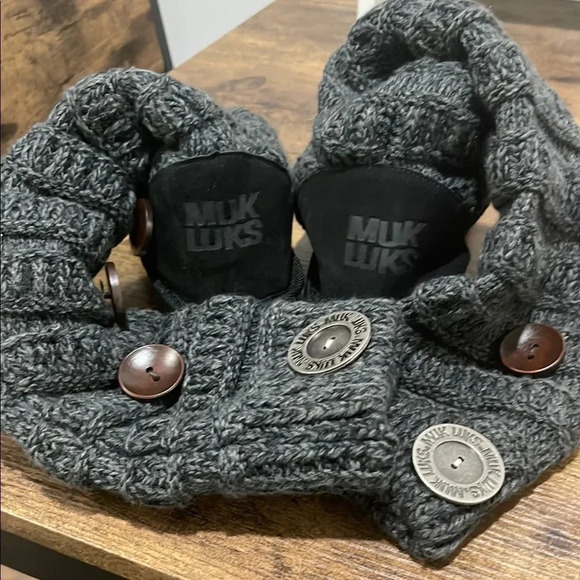 Muk Luks. Size 7. Perfect boots for Fall! Warm suede base with wool upper. - Picture 1 of 7